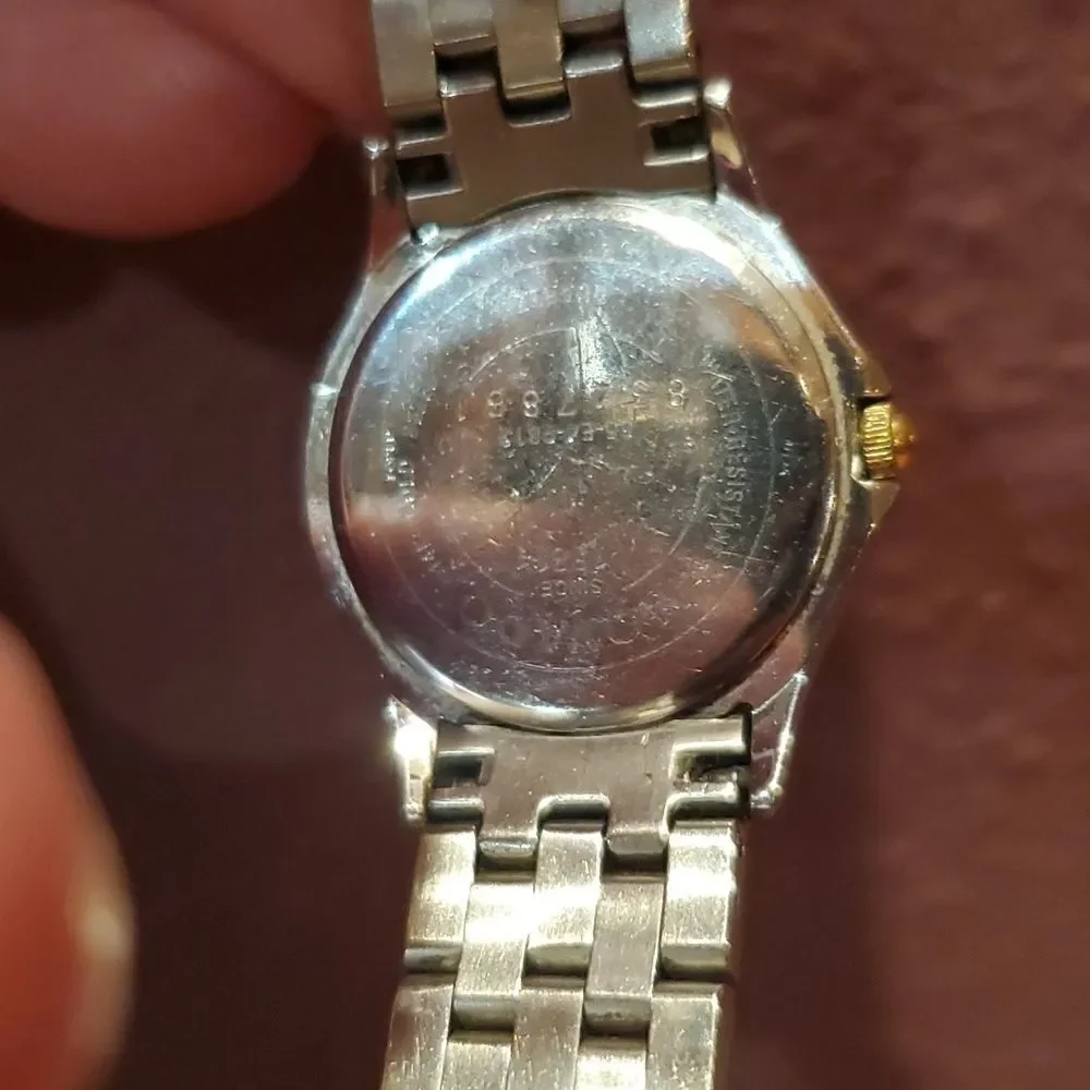 MOVADO Black Dial Ladies Quartz Wrist WATCH! 1CT wieght Diamond,14k Beze…